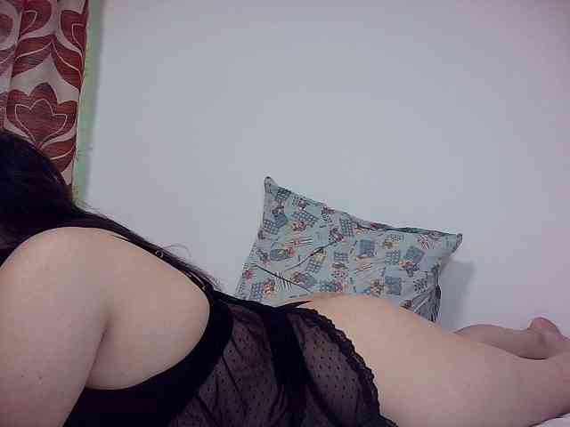 ZaraBabbyLOVE webcam