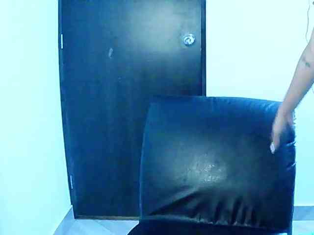 mavis12 webcam