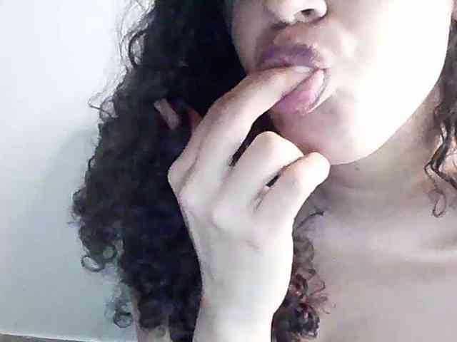 mavis12 webcam