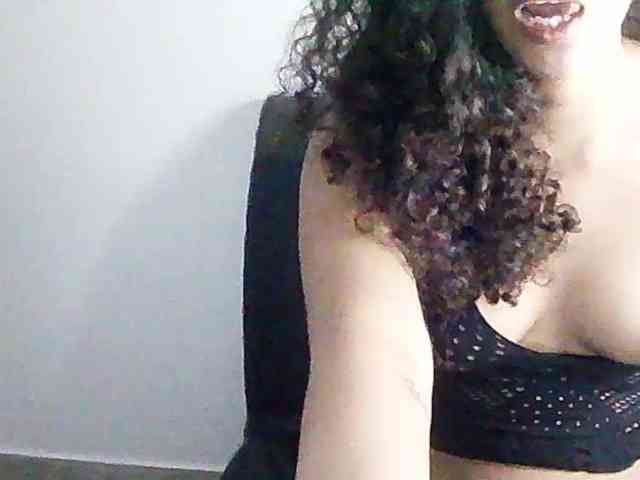 mavis12 webcam