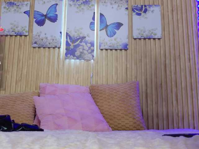 Moon-celeste's BongaCams show and profile