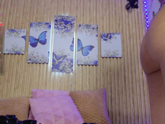 Moon-celeste's BongaCams show and profile