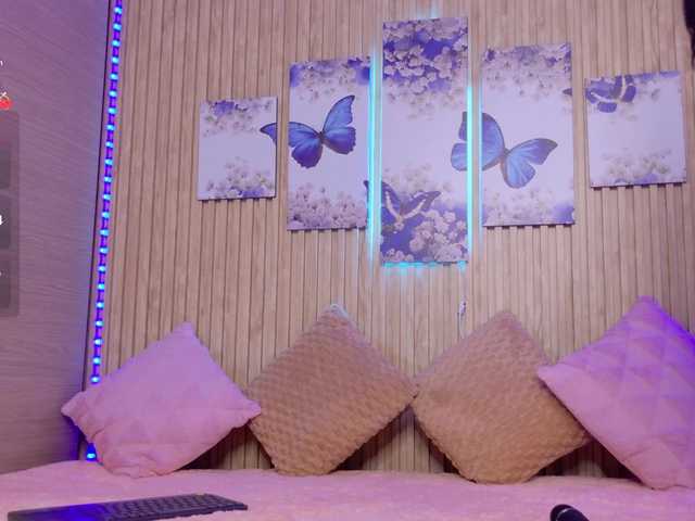 Moon-celeste's BongaCams show and profile