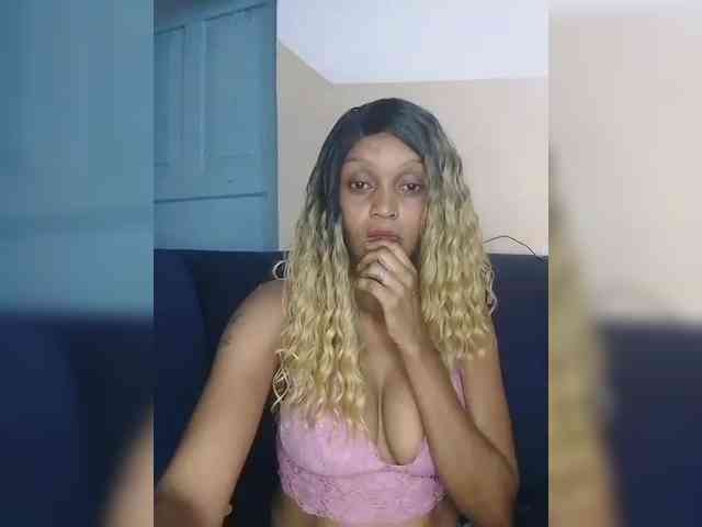 Sexydolla webcam