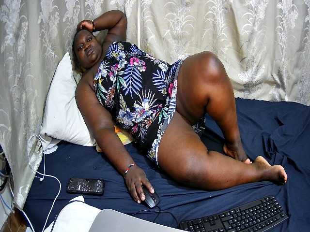 Discover the cute escort Chubby-pritty as she's massaging her build chubby-pritty from BongaCams