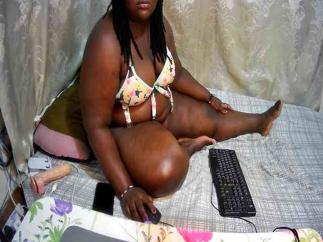 chubby-pritty webcam