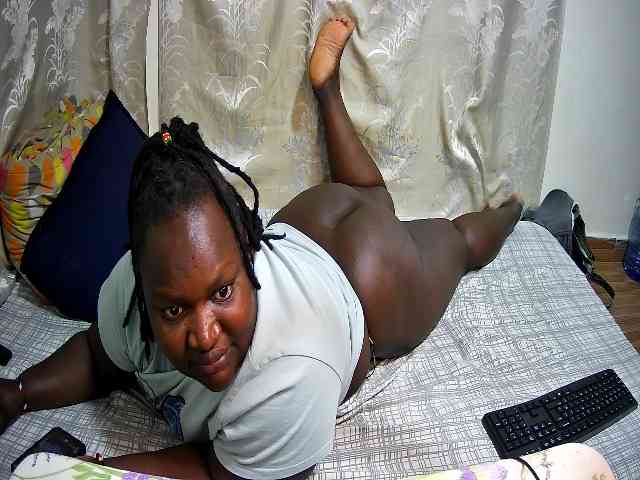 chubby-pritty webcam