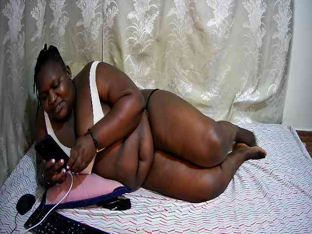 chubby-pritty webcam