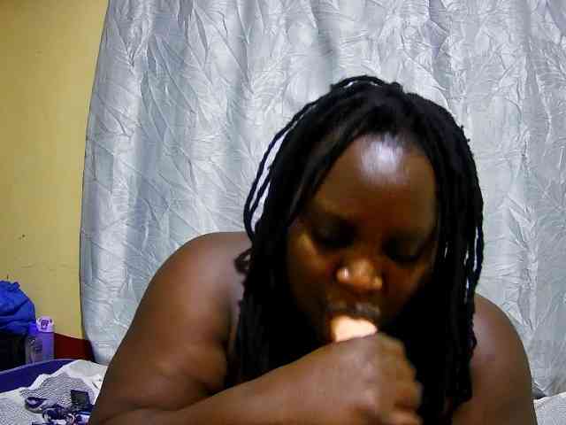 chubby-pritty webcam