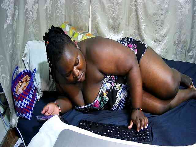 chubby-pritty webcam