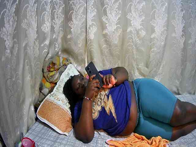 chubby-pritty webcam