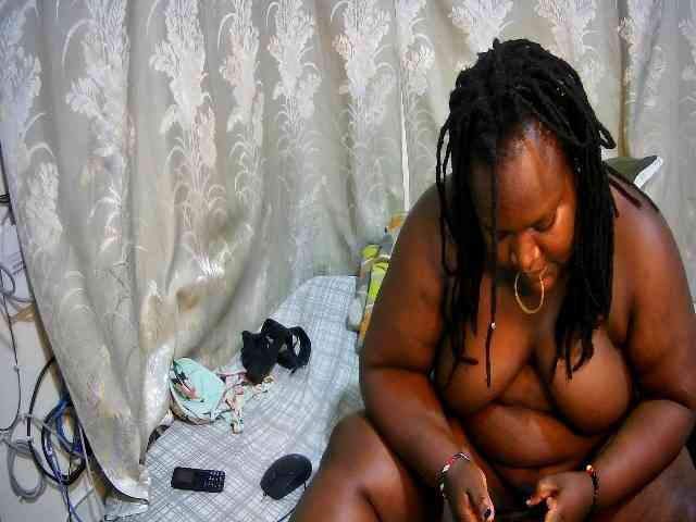 chubby-pritty webcam