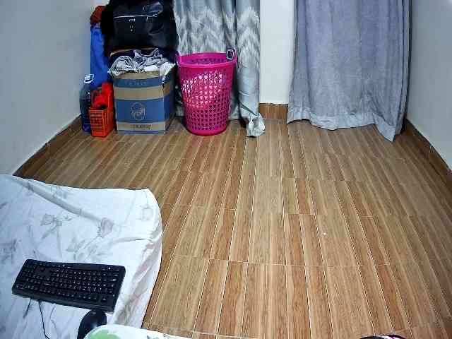 chubby-pritty webcam