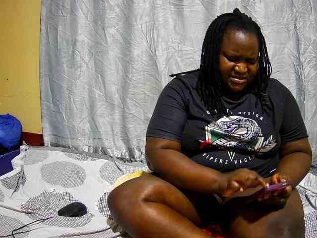 chubby-pritty webcam