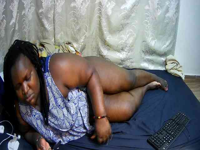 chubby-pritty webcam