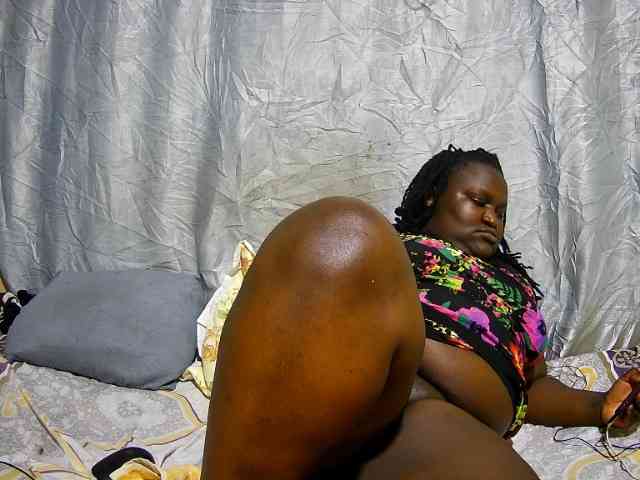 chubby-pritty webcam