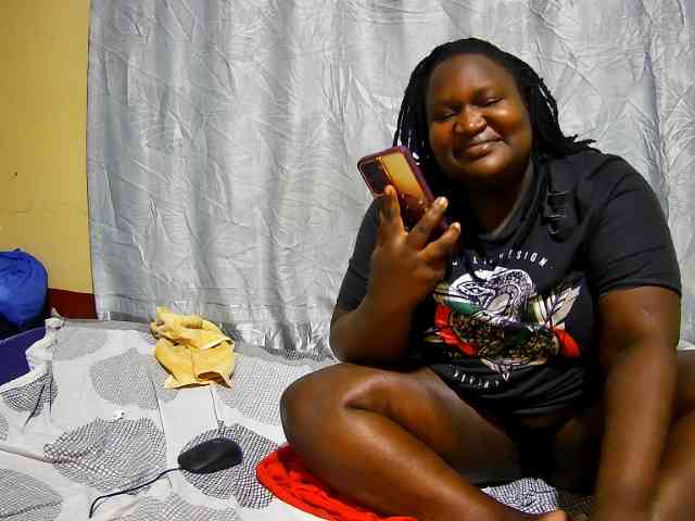chubby-pritty webcam