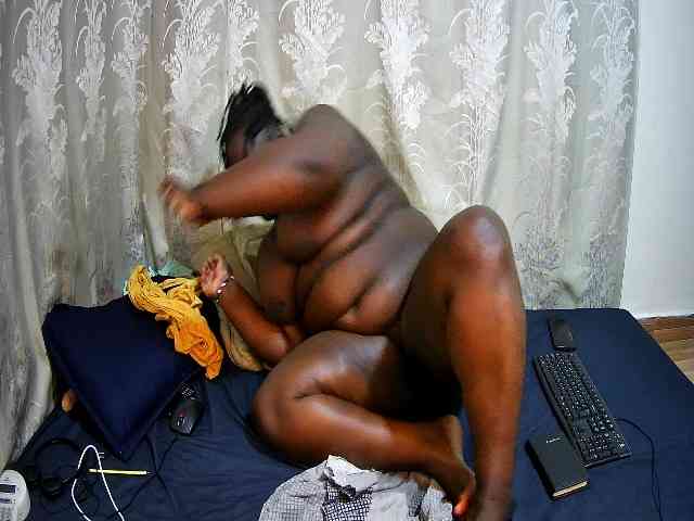 chubby-pritty webcam