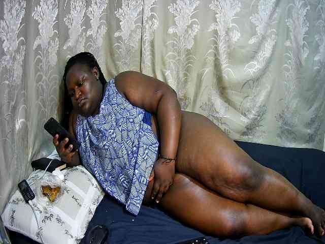 chubby-pritty webcam