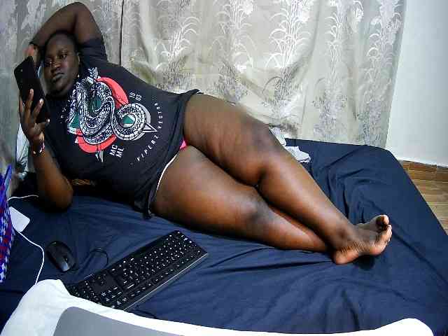 chubby-pritty webcam