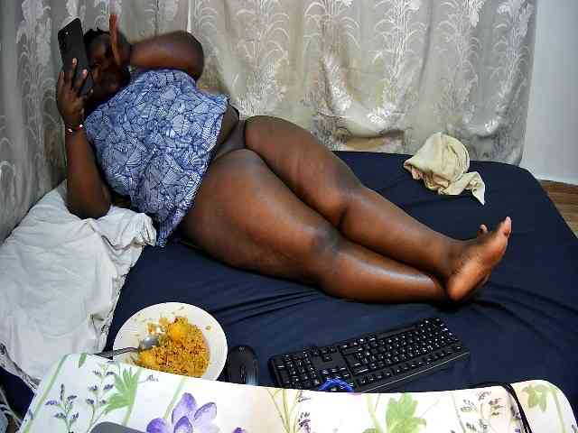 chubby-pritty webcam