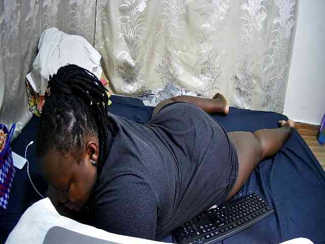 chubby-pritty webcam