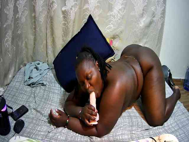 chubby-pritty webcam