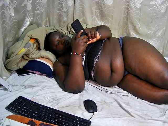 chubby-pritty webcam