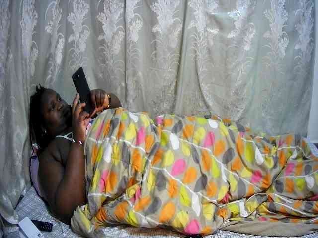 chubby-pritty webcam