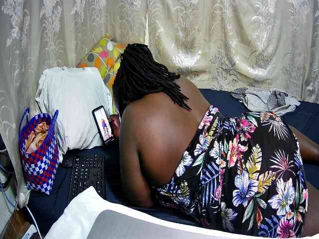 chubby-pritty webcam