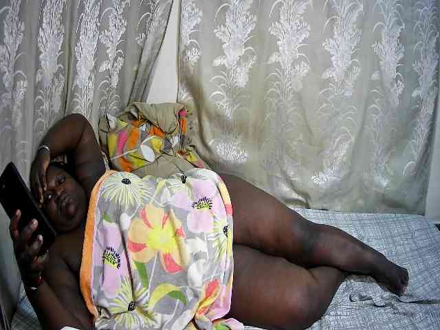 chubby-pritty webcam