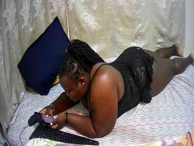 chubby-pritty webcam