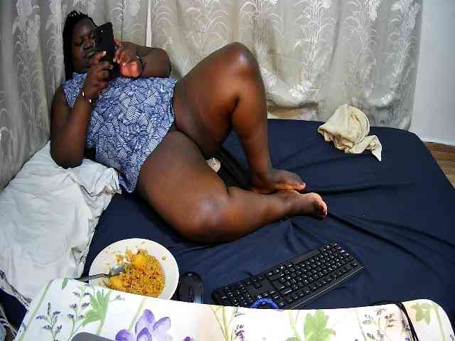 chubby-pritty webcam