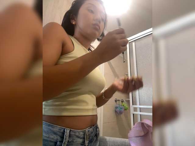 sarayu-'s BongaCams show and profile