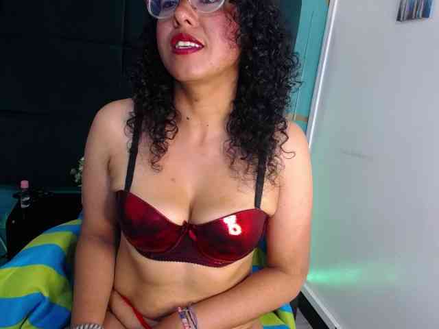 MystiicEva webcam