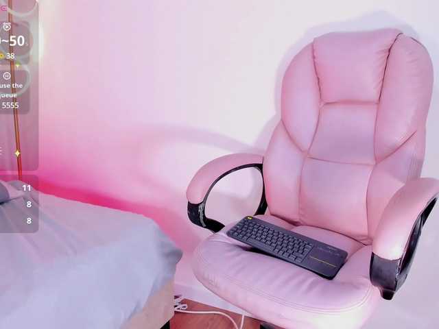  Mia-everly chat room