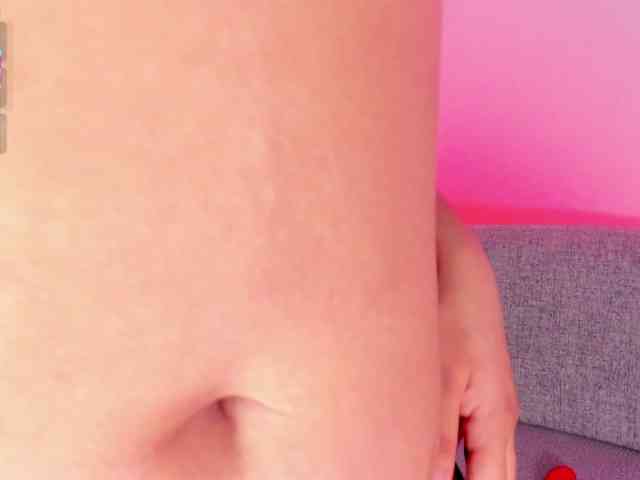 Mia-everly webcam