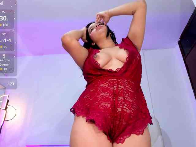 Mia-everly webcam