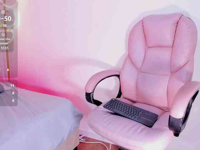 Mia-everly webcam