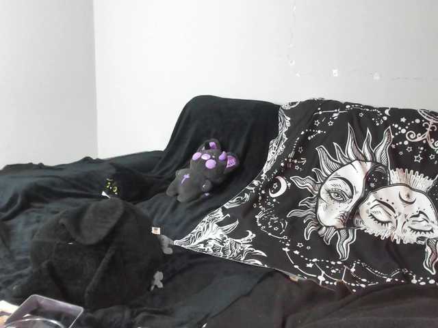 night-lily from BongaCams