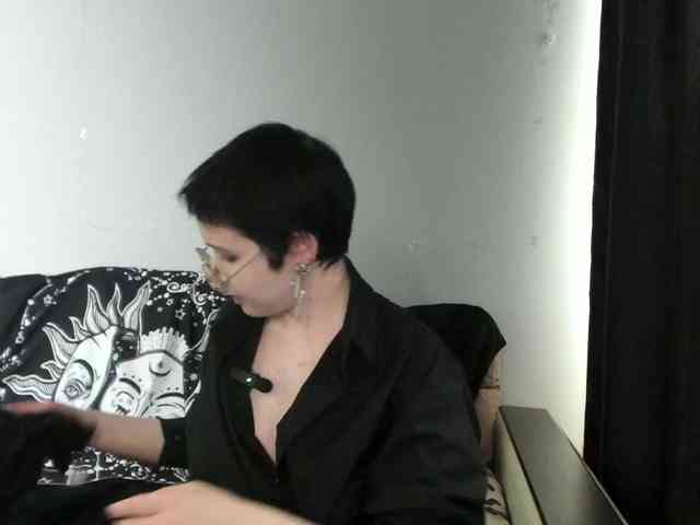 night-lily webcam
