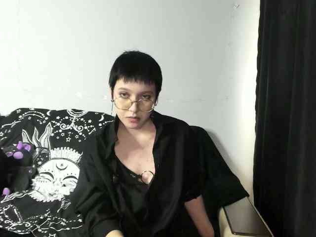 night-lily webcam
