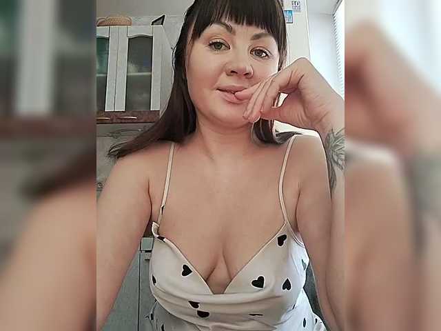 lenaMalina's BongaCams show and profile