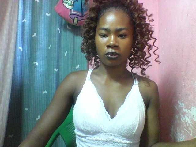 nomenen Live Cam on BongaCams