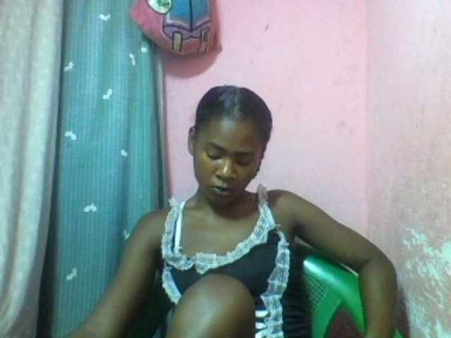 nomenen Live Cam and Statistics on UnifiedCams