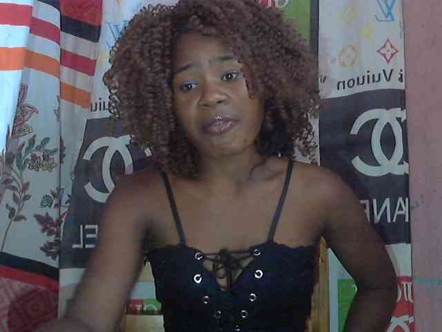 nomenen webcam