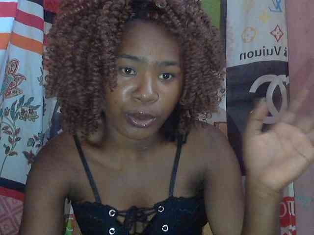 nomenen webcam