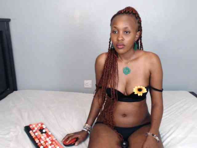 summerqueens webcam