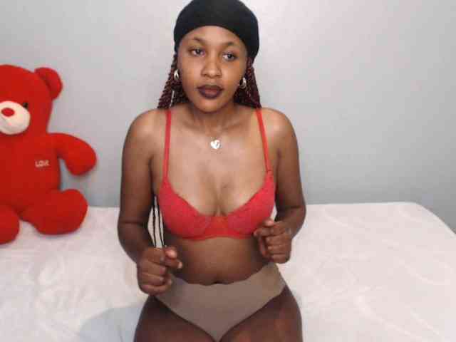summerqueens Live Webcam on BongaCams