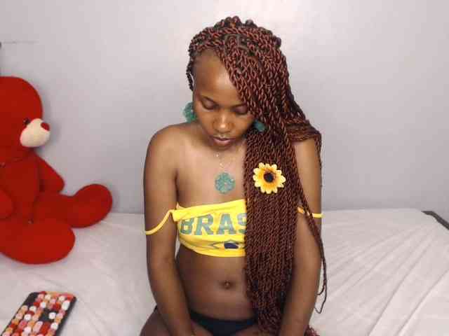 summerqueens webcam